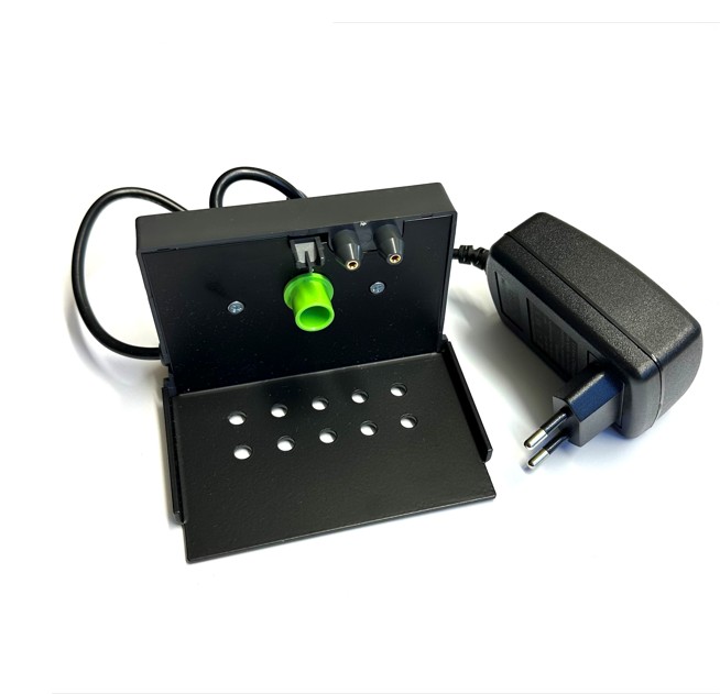 Ladegerät  LiIon 230VAC-14.8 VDC