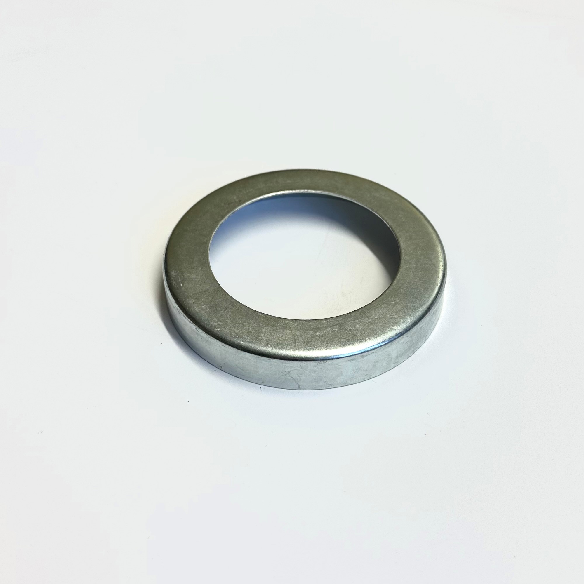 Achsiallagerabdeckung